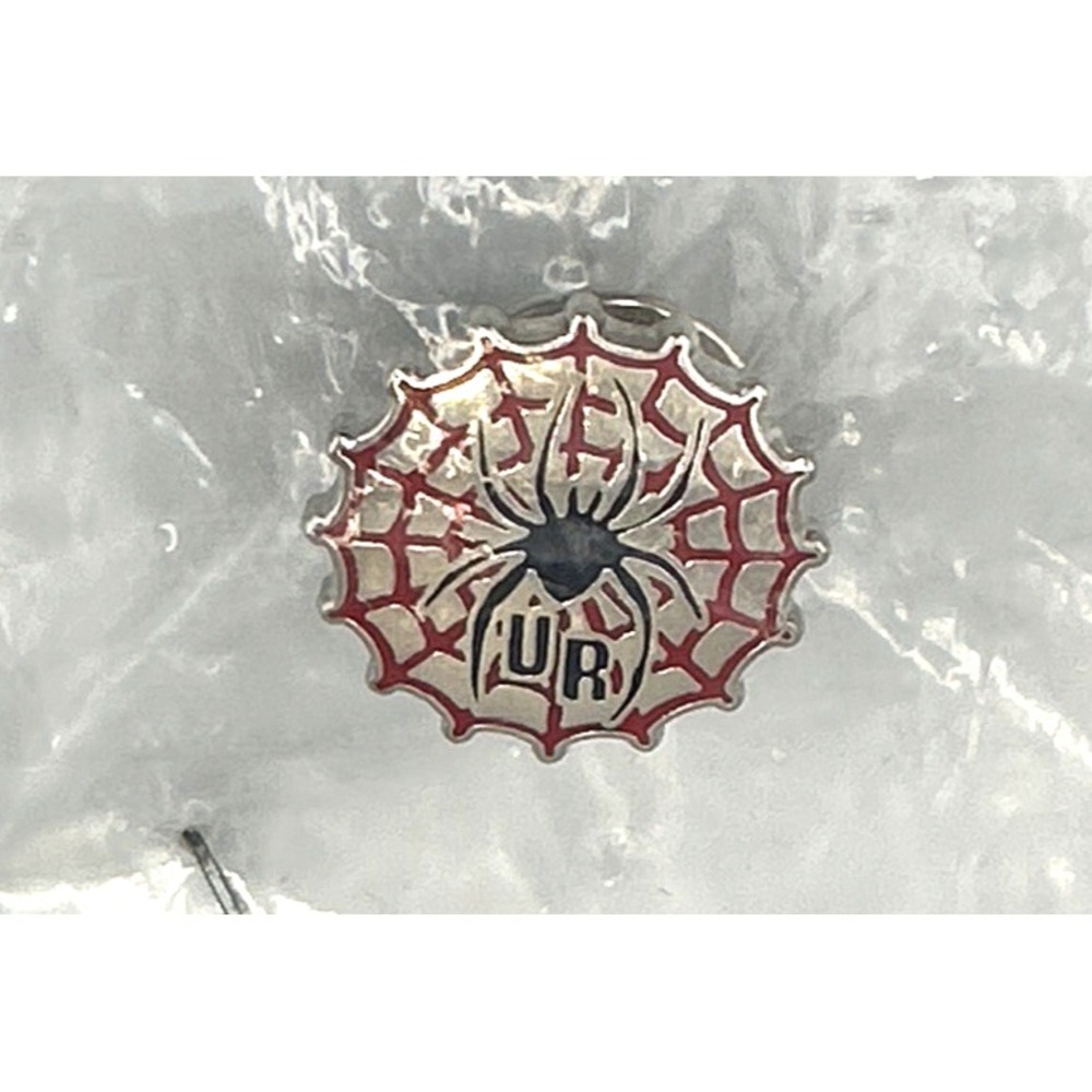 University of Richmond UR Spiders Pin Collegiate Student Alumni Academia